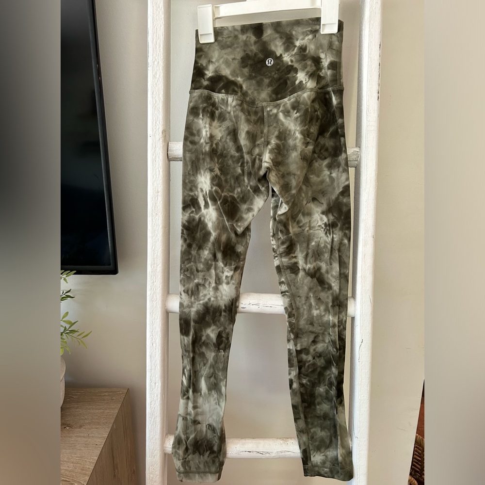 Lululemon leggings size 2 align high rise